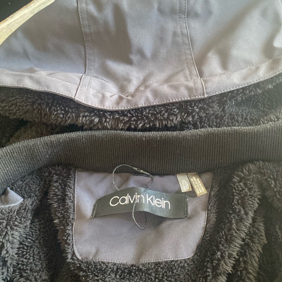 Men’s Calvin Klein, winter jacket, nylon outside fleece inside size XL🎿🚡⛷️🏂 - Picture 2 of 4